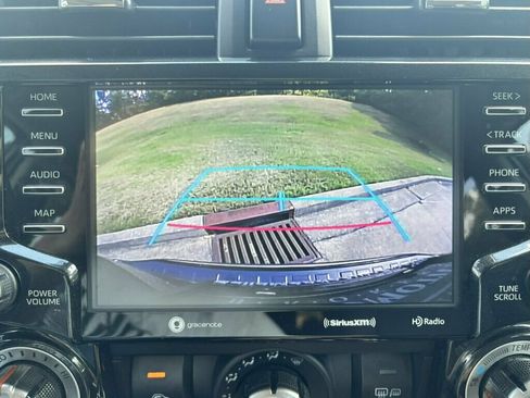 Used 2020 Toyota 4Runner TRD Off-Road Premium w/ Moonroof Package AWD/4WD image 30