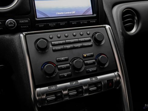Used 2009 Nissan GT-R Premium image 69