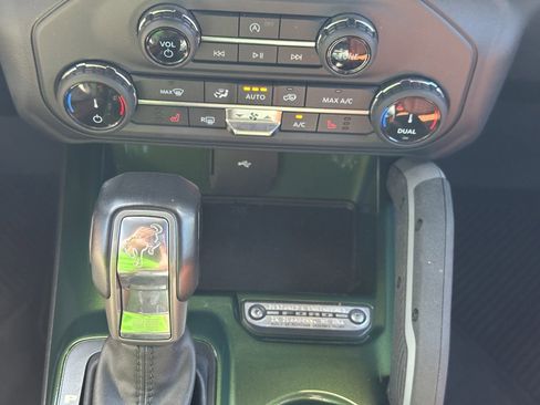 Used 2022 Ford Bronco Big Bend image 21