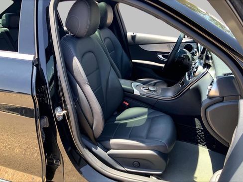 Used 2019 Mercedes-Benz C 300 4MATIC Sedan image 9