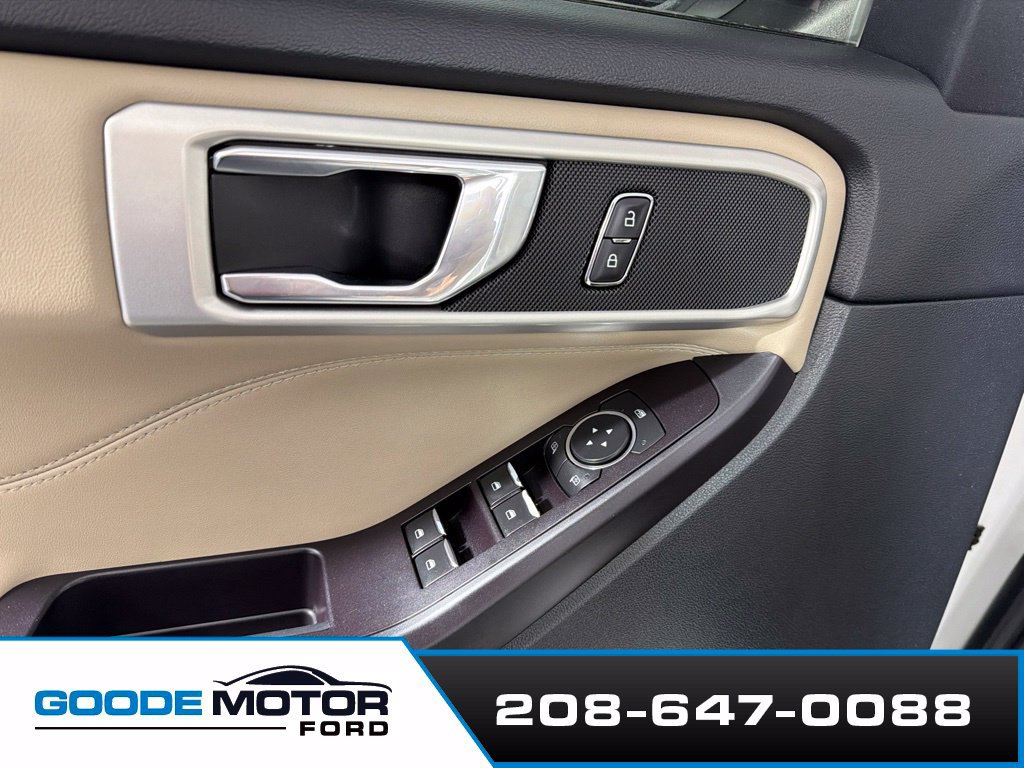 Used 2020 Ford Explorer XLT w/ Equipment Group 202A AWD/4WD image 9
