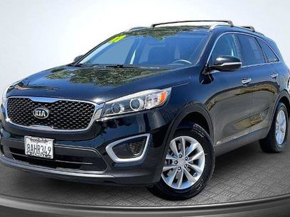 Used 2017 Kia Sorento AWD w/ LX Convenience Package
