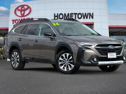 Used 2024 Subaru Outback Limited XT image 2