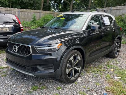 Used 2019 Volvo XC40 T5 Momentum