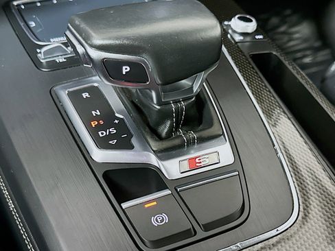 Used 2018 Audi SQ5 Premium Plus w/ Navigation Package image 7