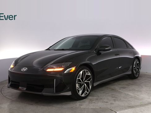Used 2023 Hyundai Ioniq 6 SEL RWD image 2