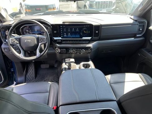 Used 2024 Chevrolet Silverado 1500 LT Trail Boss w/ Convenience Package II AWD/4WD image 29
