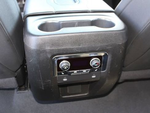 Used 2024 Chevrolet Tahoe Premier RWD image 20