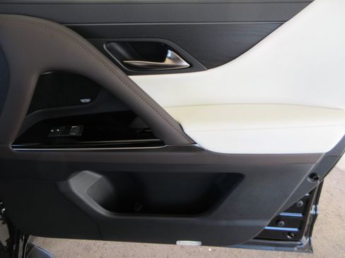 New 2026 Lexus LX 700h Luxury AWD/4WD image 27