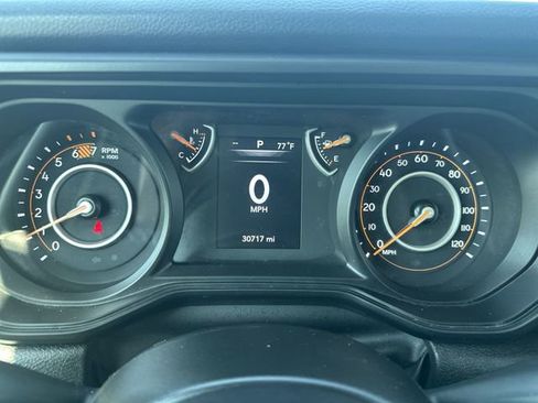 Used 2025 Jeep Wrangler Sport S image 26