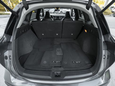 Used 2019 INFINITI QX50 Luxe w/ Navigation Package image 40