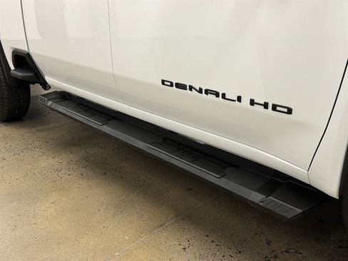 Used 2024 GMC Sierra 2500 Denali w/ Denali Reserve Package image 22