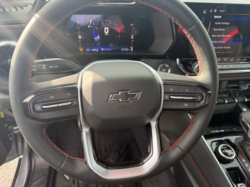 Used 2023 Chevrolet Colorado Z71 w/ Z71 Convenience Package 2 image 15