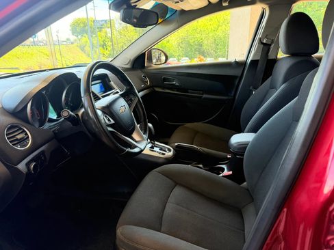 Used 2011 Chevrolet Cruze LT image 7