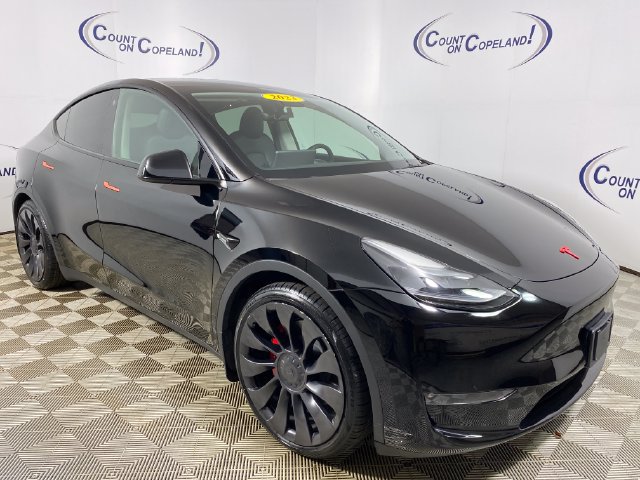 Used 2023 Tesla Model Y Performance AWD/4WD image 1