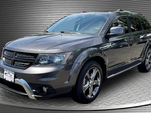Used 2015 Dodge Journey Crossroad w/ Flexible Seating Group FWD image 3