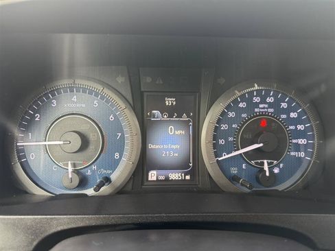 Used 2017 Toyota Sienna Limited AWD/4WD image 37