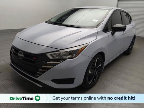 Used 2025 Nissan Versa SR w/ Trunk Package FWD image 1
