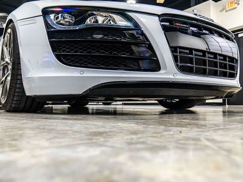 Used 2012 Audi R8 V10 image 58