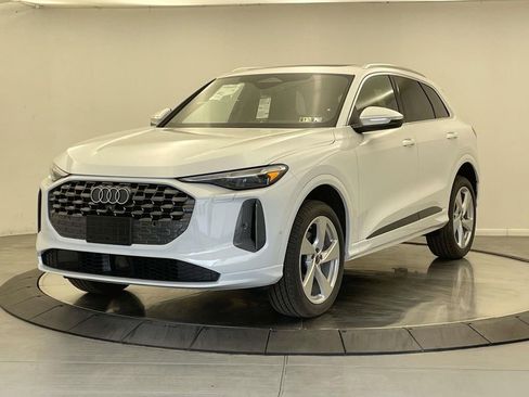 New 2025 Audi Q5 Premium Plus image 1