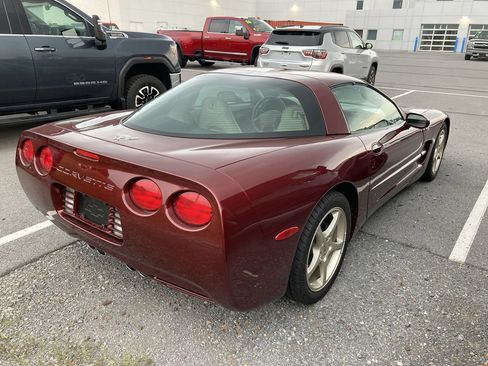 Used 2003 Chevrolet Corvette Coupe w/ Preferred Equipment Group RWD image 7