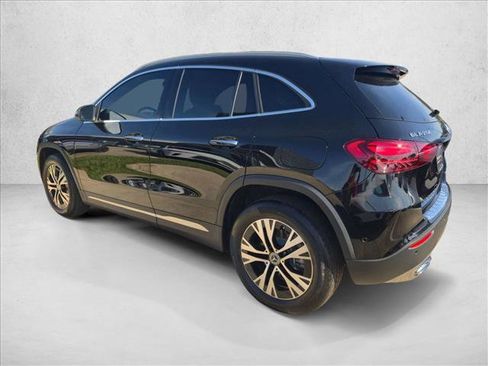 Certified 2025 Mercedes-Benz GLA 250 image 8