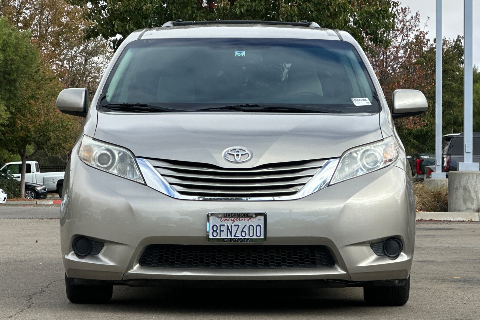 Used 2015 Toyota Sienna LE FWD image 9