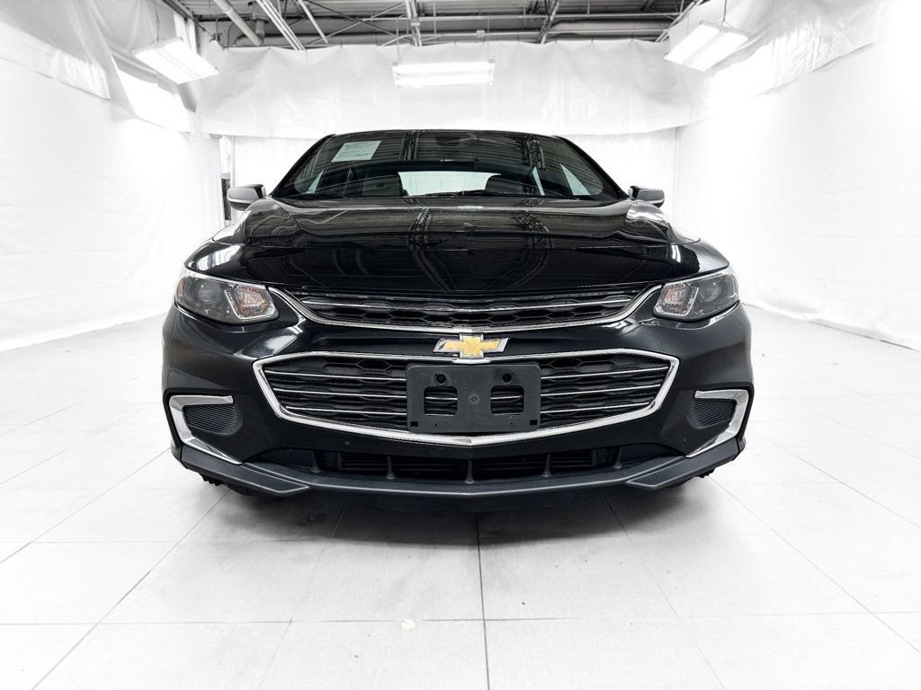 Used 2018 Chevrolet Malibu LS FWD image 2