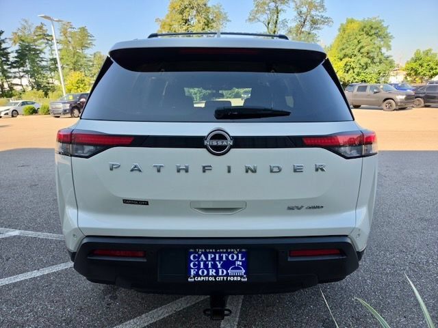Used 2023 Nissan Pathfinder SV AWD/4WD image 5