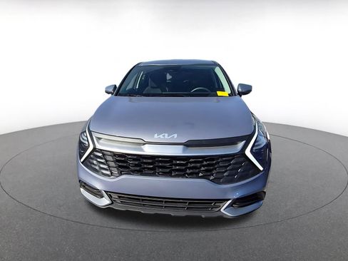 Used 2025 Kia Sportage LX image 2