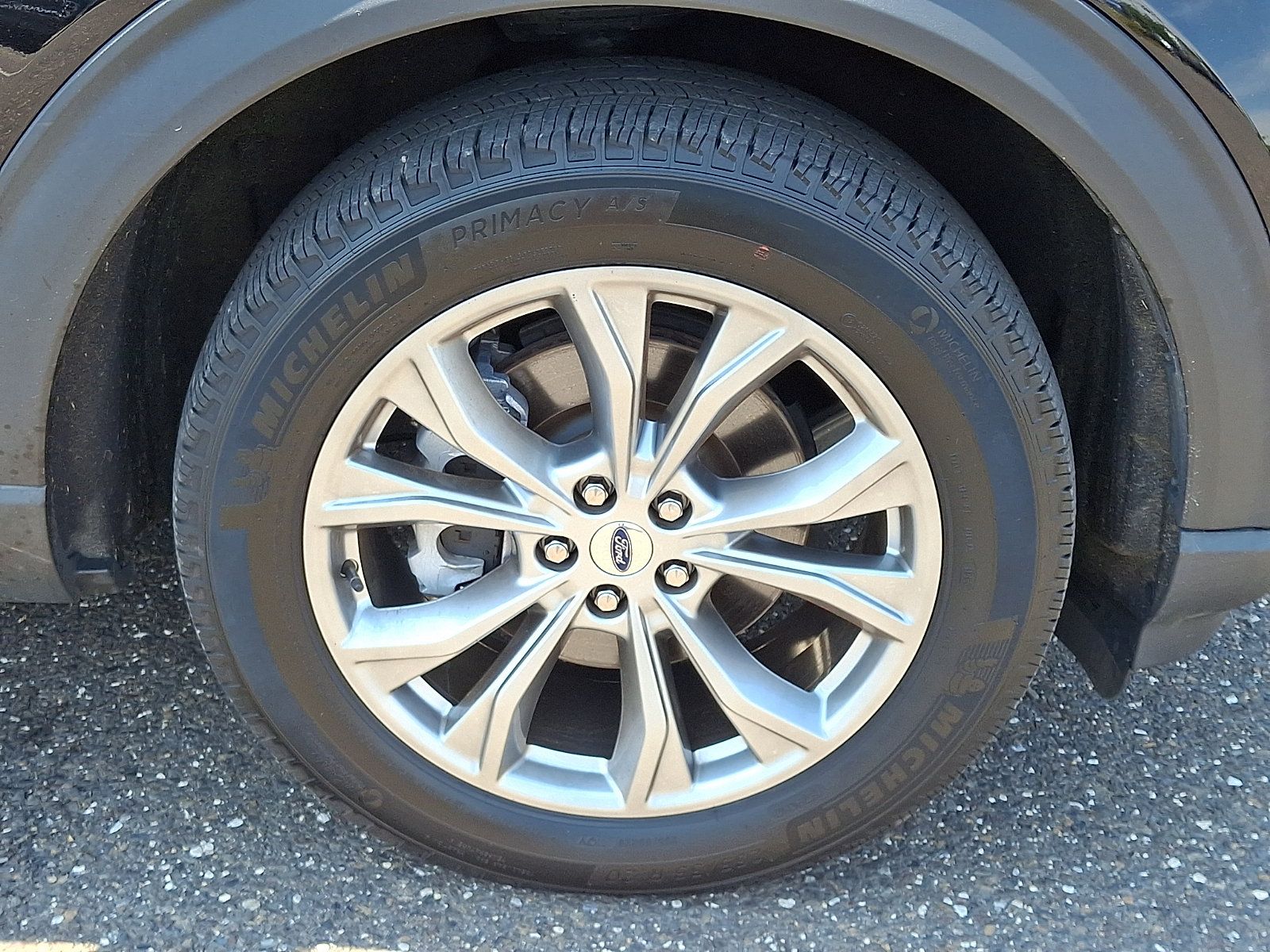 Certified 2023 Ford Explorer XLT w/ Equipment Group 202A AWD/4WD image 8