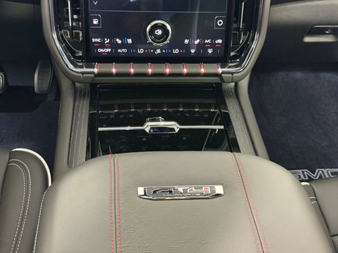 Used 2025 GMC Yukon AT4 Ultimate w/ LPO, Floor Liner Package AWD/4WD image 30