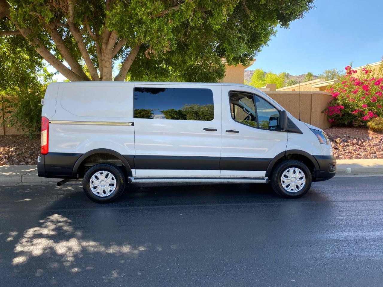Used 2025 Ford Transit 250 Low Roof w/ Exterior Upgrade Package RWD image 31