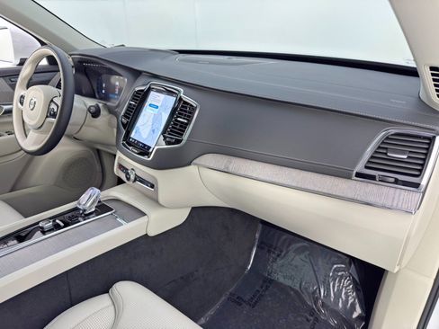 Used 2024 Volvo XC90 T8 Ultimate w/ Protection Package Premier image 15