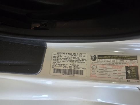 Used 2015 Nissan 370Z Touring Sport RWD image 30
