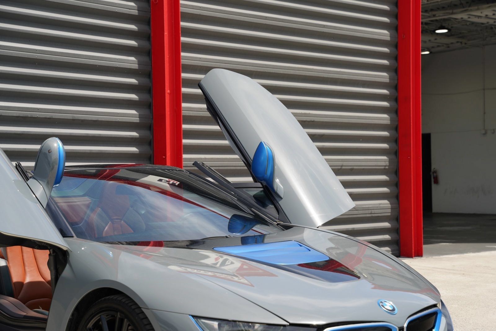 Used 2019 BMW i8 Roadster AWD/4WD image 6