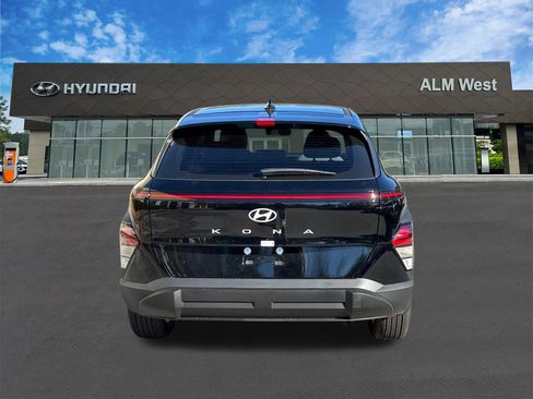 New 2026 Hyundai Kona SE image 6