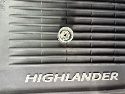 Used 2016 Toyota Highlander Limited Platinum image 51