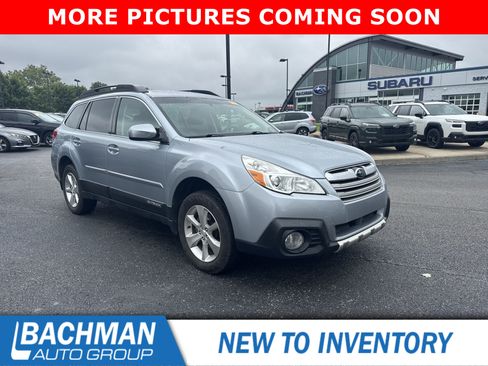 Used 2013 Subaru Outback 2.5i Limited w/ Moonroof Pkg AWD/4WD image 1