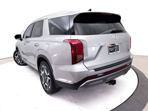 Used 2023 Hyundai Palisade Limited AWD/4WD image 10
