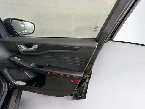 Used 2024 Ford Escape ST-Line w/ Tech Pack #1 FWD image 32