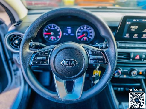 Used 2020 Kia Forte LXS image 19