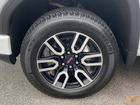 Used 2022 GMC Sierra 1500 AT4 w/ AT4 Preferred Package image 13