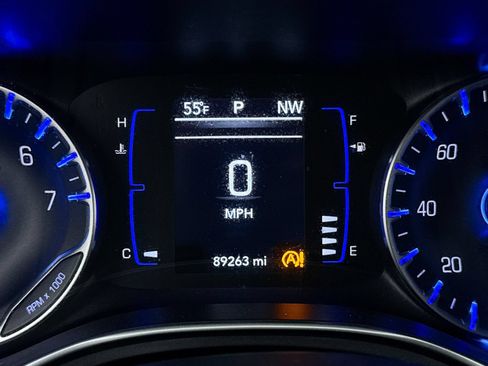 Used 2018 Chrysler Pacifica Touring Plus w/ S Appearance Package FWD image 24