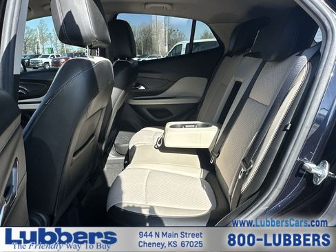 Used 2021 Buick Encore Preferred image 19