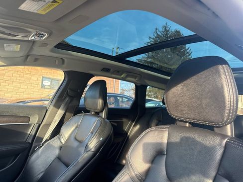 Used 2017 Volvo V90 T6 Cross Country image 35