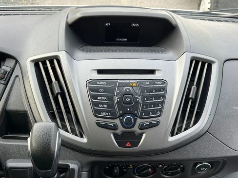 Used 2018 Ford Transit 250 148 Low Roof RWD image 17