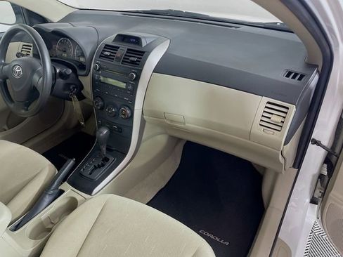 Used 2012 Toyota Corolla L FWD image 27