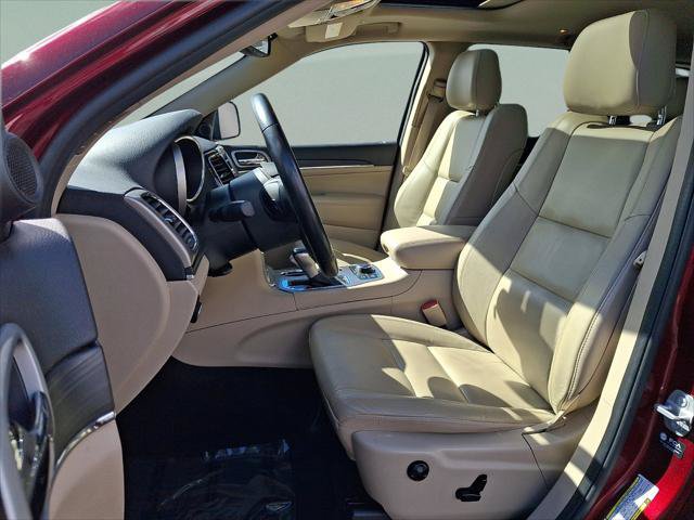 Certified 2021 Jeep Grand Cherokee Limited w/ Premium Lighting Group AWD/4WD image 11