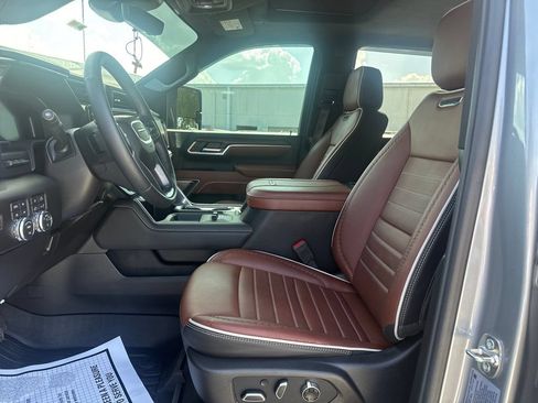 Used 2026 GMC Sierra 2500 Denali Ultimate w/ Max Trailering Package AWD/4WD image 12